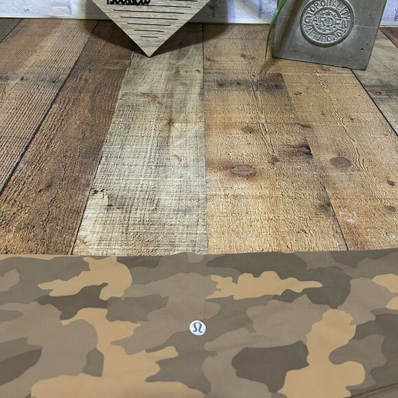 Lululemon Align High-Rise Pant 25"
Heritage 365 Camo Beige Multi size 18 - Picture 13 of 15